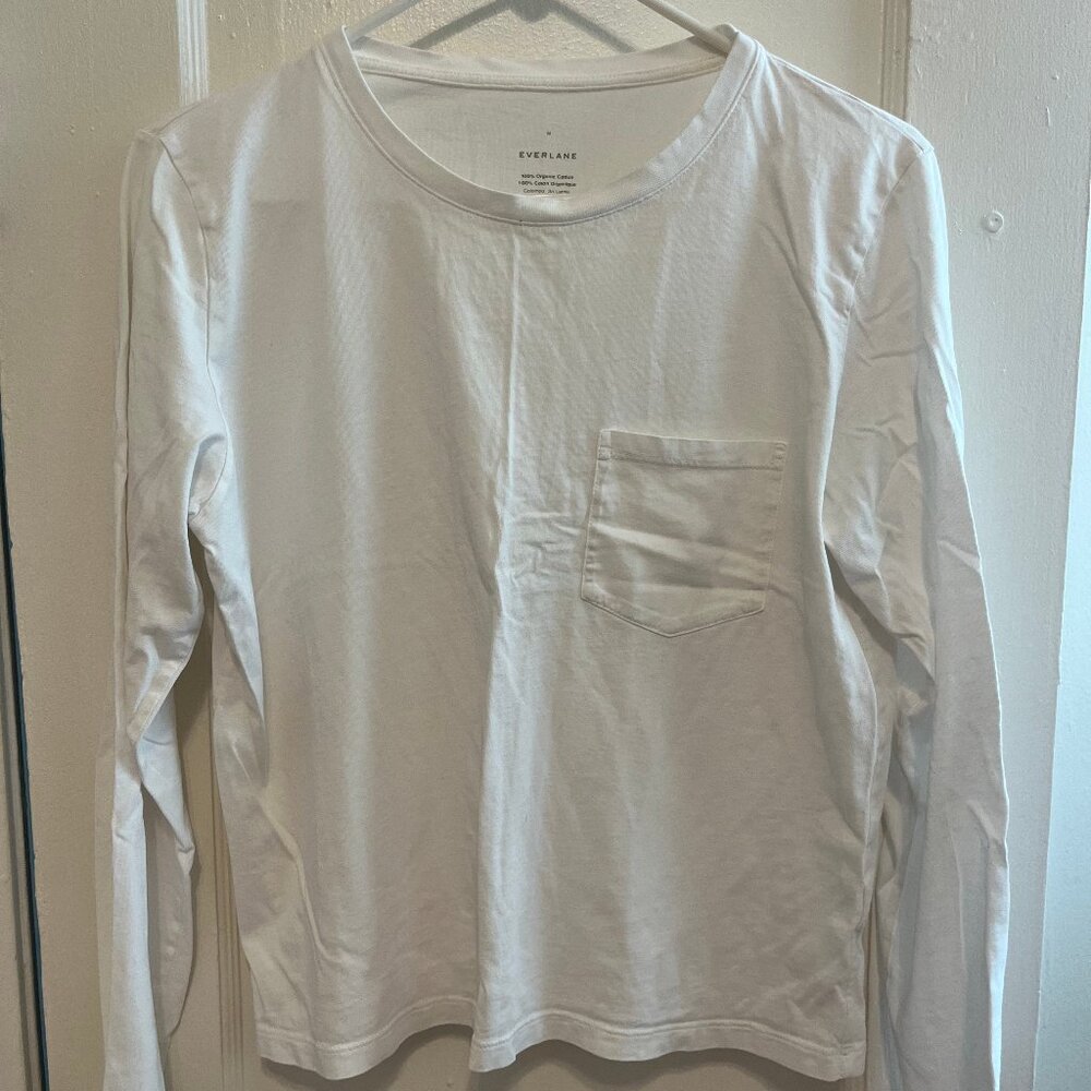 Everlane Organic Cotton Long-Sleeve Cropped Box Pocket Tee